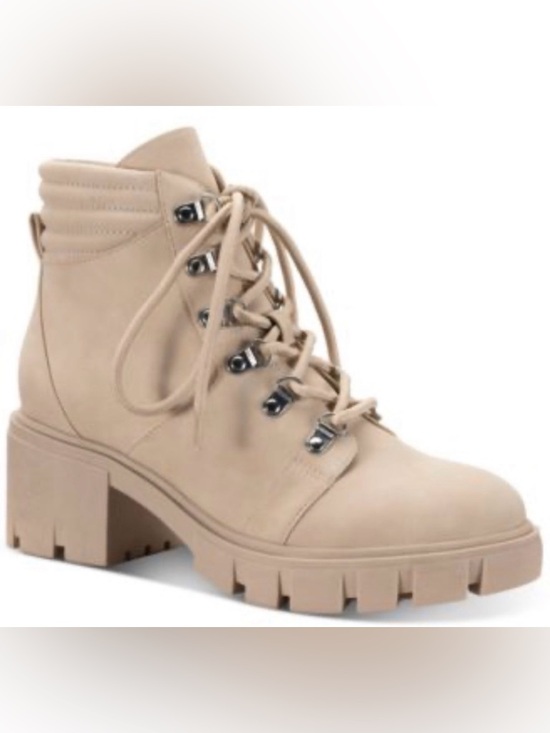 Sun + Stone Shoes - NIB [Sun + Stone] Ruthee Lug Faux Leather Round Toe Low Ankle Boots Women’s 10